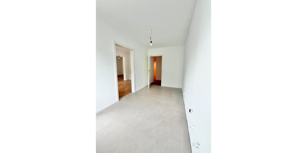 Etagenwohnung Wuppertal Lichtenplatz - 3 Zimmer, 100 m&sup2;, 1.390&euro; | Angebot:26578558