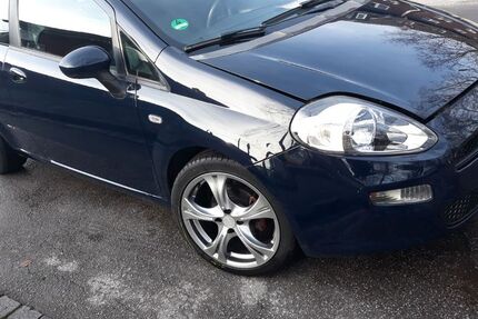 Fiat Punto 138.000 km 2.300 &euro; Gelsenkirchen 45881