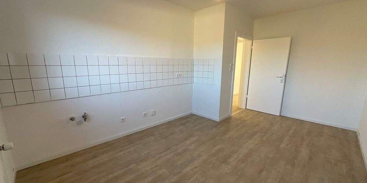 Etagenwohnung Wuppertal Barmen - 4 Zimmer, 94 m&sup2;, 759&euro; | Angebot:25701008