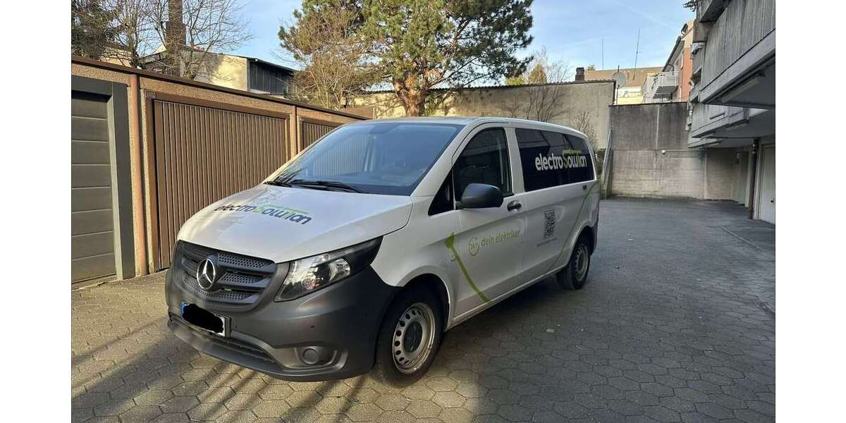 Mercedes-Benz Vito 165.299 km 17.500 &euro; Essen 45327