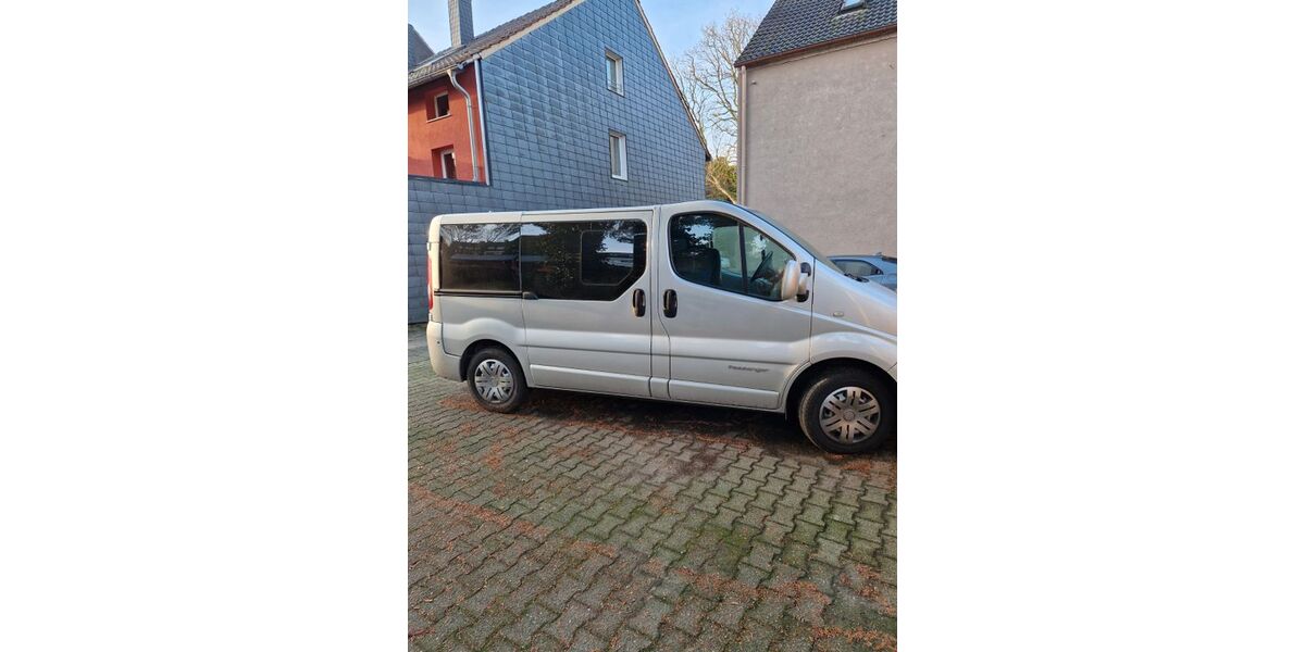 Renault Trafic 127.000 km 12.200 &euro; Bochum 44807