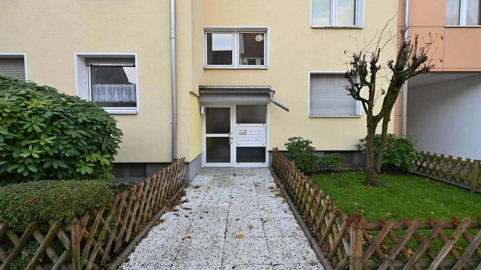 Erdgeschoßwohnung Mülheim an der Ruhr - 2 Zimmer, 79 m&sup2;, 600&euro; | Angebot:25712274