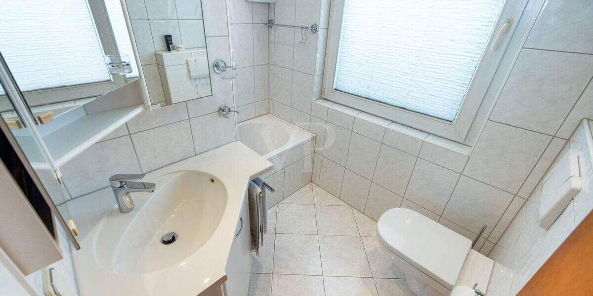 Reihenendhaus Velbert Mitte - 5 Zimmer, 106 m&sup2;, 372.000&euro; | Angebot:25733777