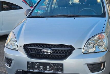 Kia Carens 106.000 km 3.999 € Essen 45356