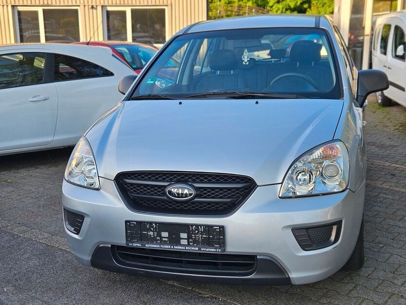 Kia Carens 106.000 km 3.999 € Essen 45356