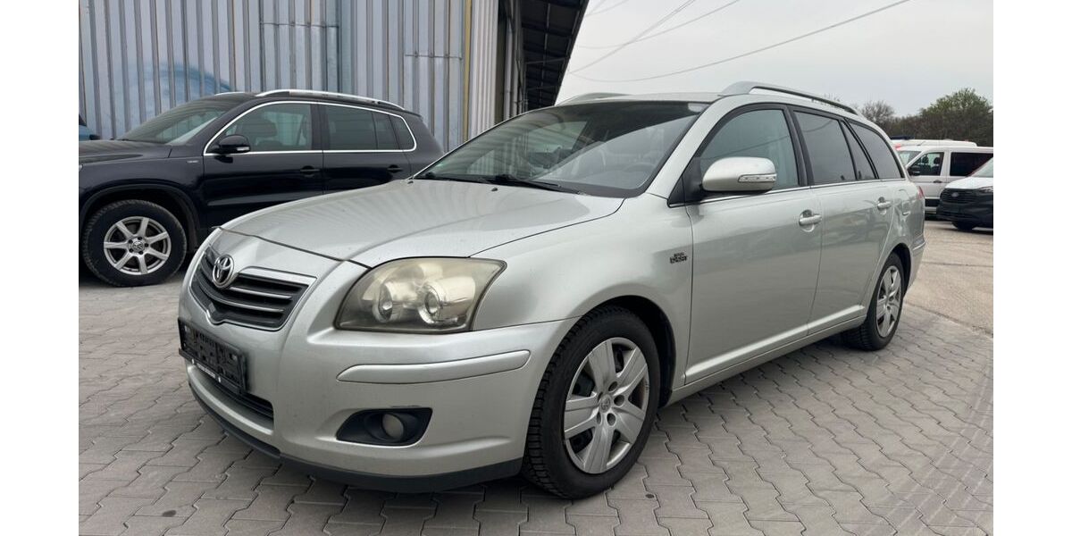 Toyota Avensis 300.000 km 2.900 &euro; Essen 45356