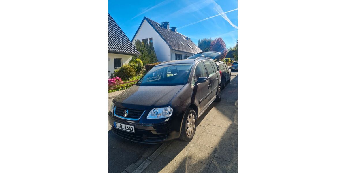 VW Touran 110.200 km 3.400 &euro; Essen 45239