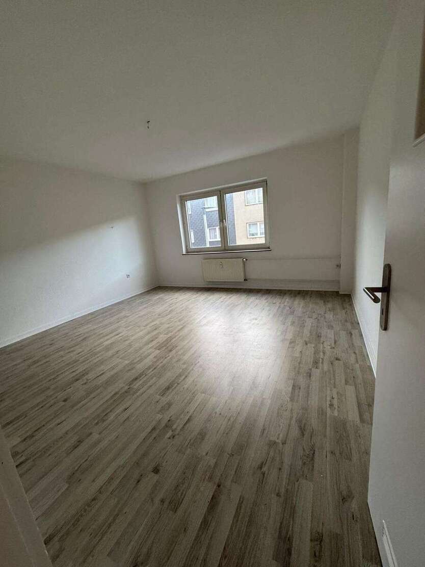 Wohnung zum Mieten in Duisburg 610 € 63 m² 2 zimmer