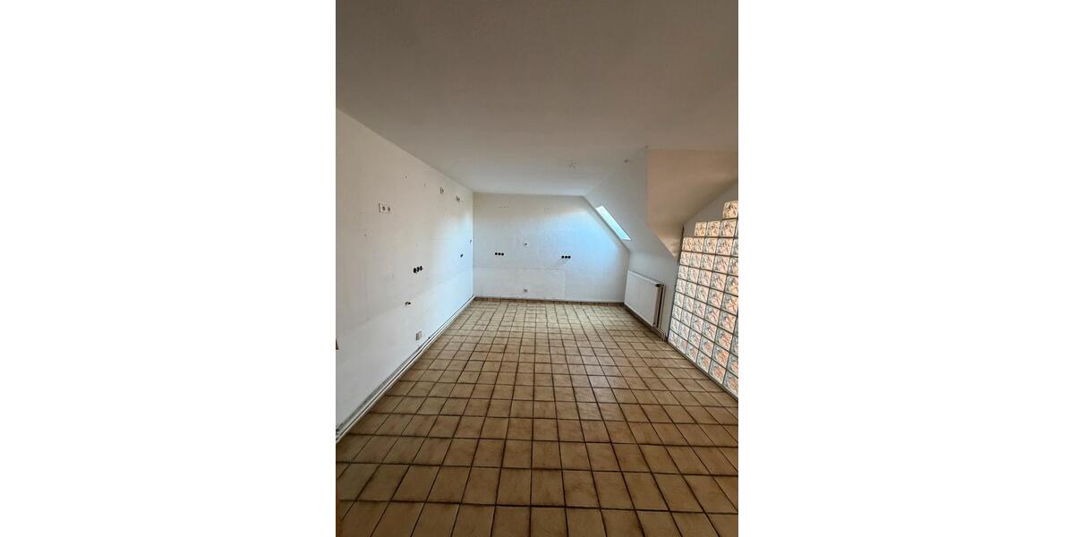 Dachgeschoßwohnung Bochum Günnigfeld - 3 Zimmer, 78 m&sup2;, 741&euro; | Angebot:26518324
