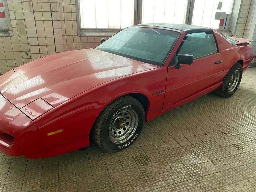 Pontiac Firebird 113.000 km 3.400 € Gelsenkirchen 45897