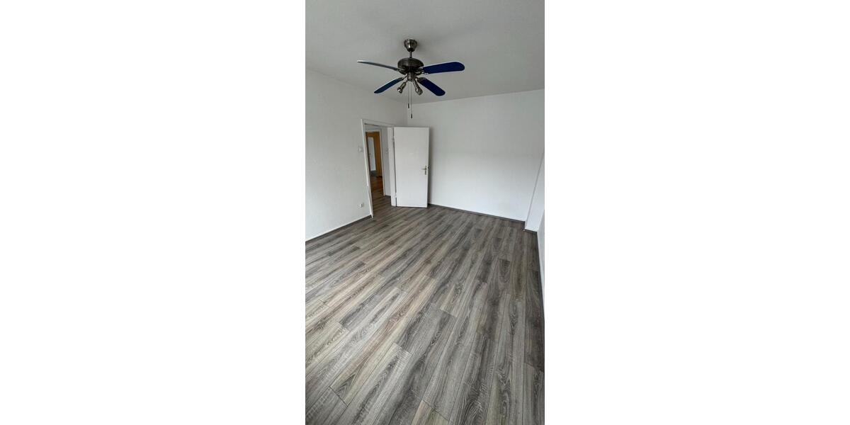 Etagenwohnung Dortmund Innenstadt Nord - 3 Zimmer, 80 m&sup2;, 670&euro; | Angebot:26364771