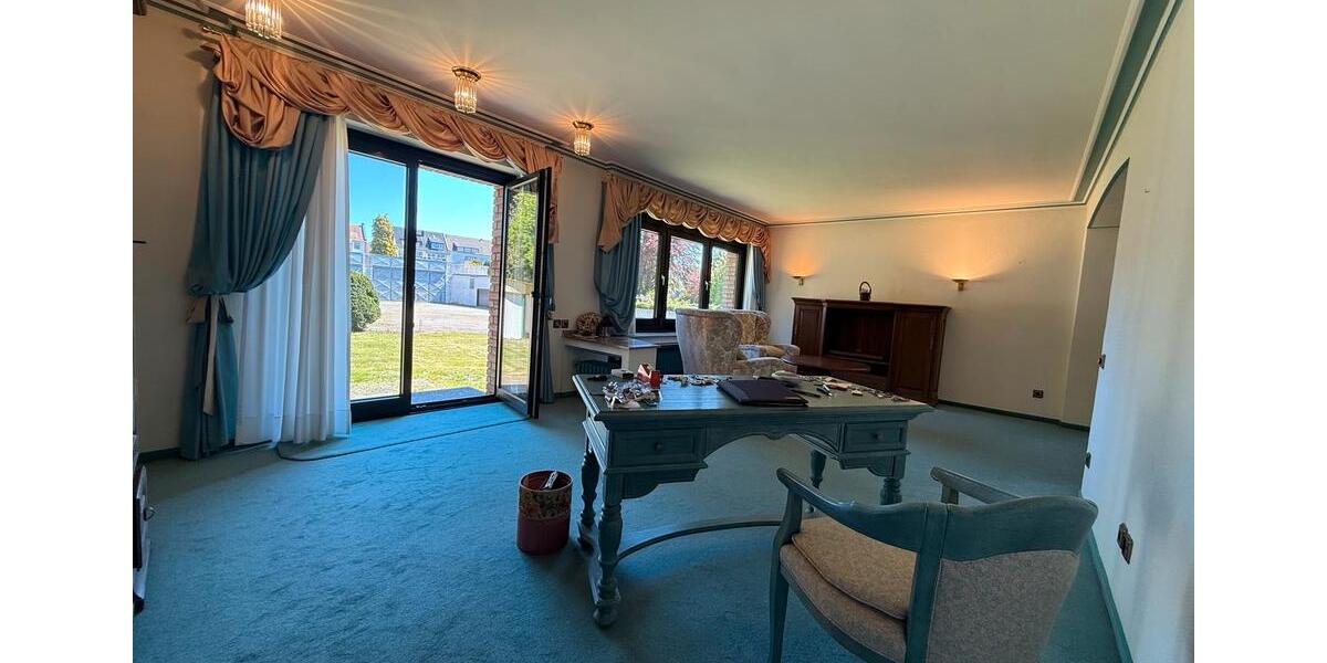 Einfamilienhaus Gladbeck - 7 Zimmer, 185 m&sup2;, 2.600&euro; | Angebot:26397453