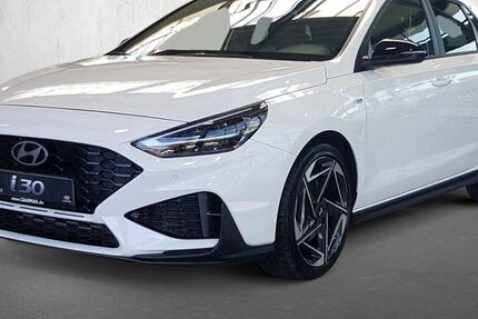 Hyundai i30 18.392 km 23.990 € Recklinghausen 45657