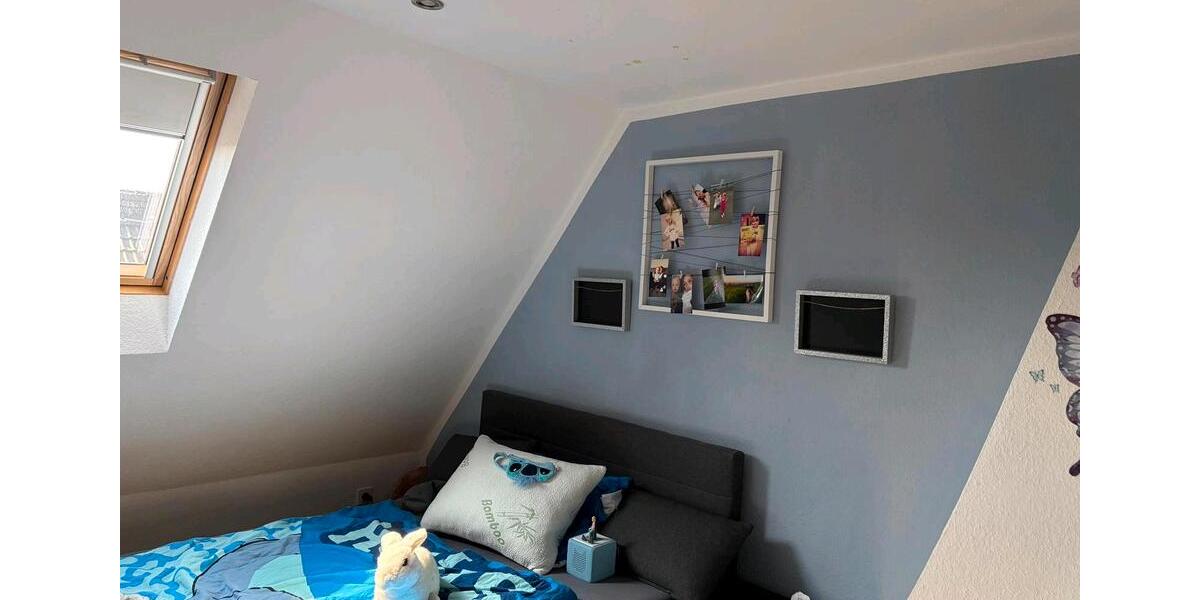 Dachgeschoßwohnung Dortmund Mengede - 4 Zimmer, 125 m&sup2;, 950&euro; | Angebot:27594107