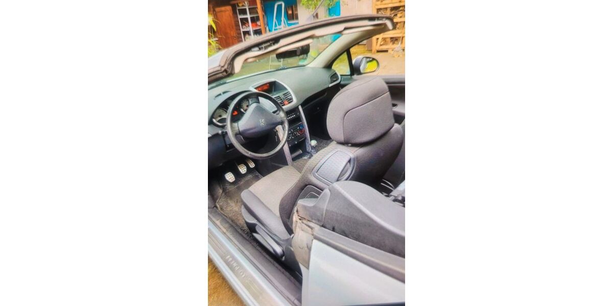 Peugeot 207 120.350 km 2.555 &euro; Oberhausen 46117