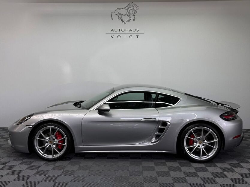 Porsche Cayman 29.500 km 68.700 € Radevormwald 42477