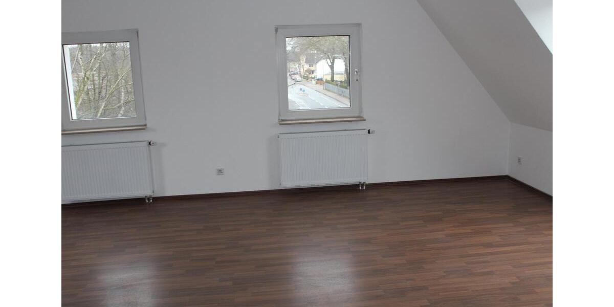 Frisch Renovierte 2 Zimmer Wohnung ab Sofort 2 zimmer