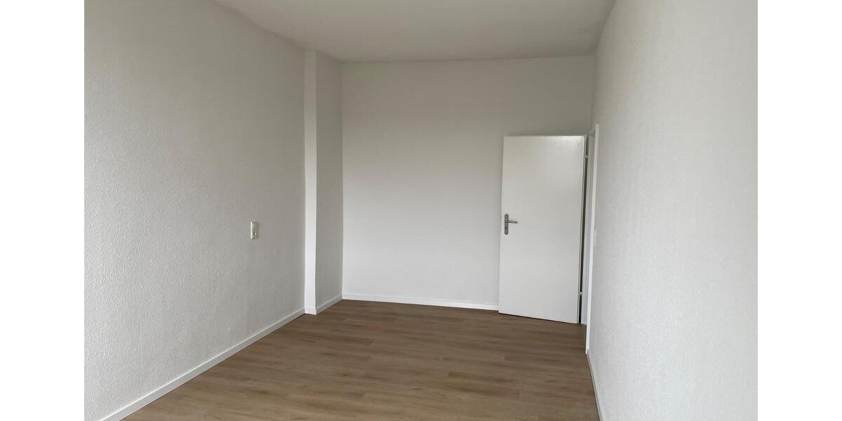 Dachgeschoßwohnung Bochum Bochum-Südwest - 4 Zimmer, 96 m&sup2;, 575&euro; | Angebot:25637333