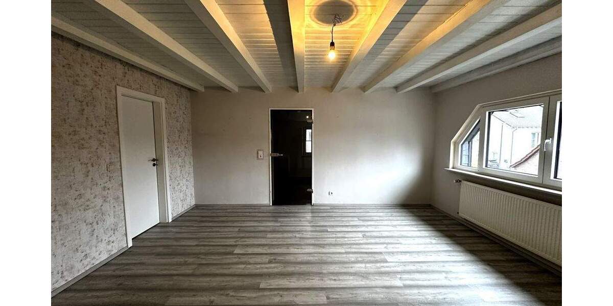 Doppelhaushälfte Essen Karnap - 6 Zimmer, 197 m&sup2;, 450.000&euro; | Angebot:25707136