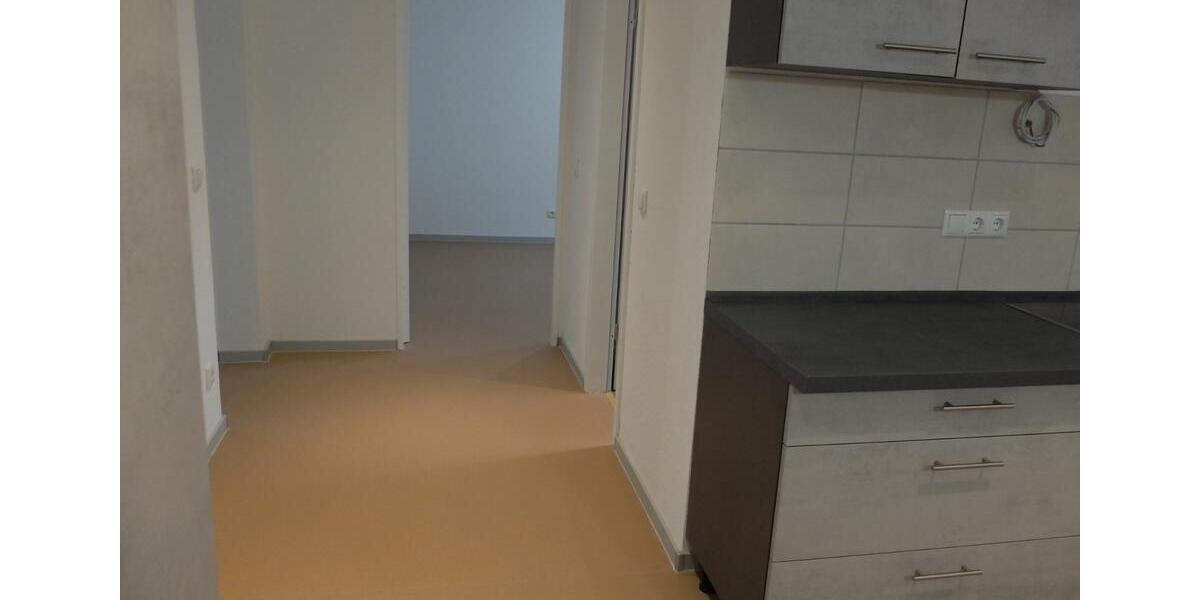 83 qm Charlottenburg aufwendig saniert mit Option auf Stellplatz. 3 zimmer