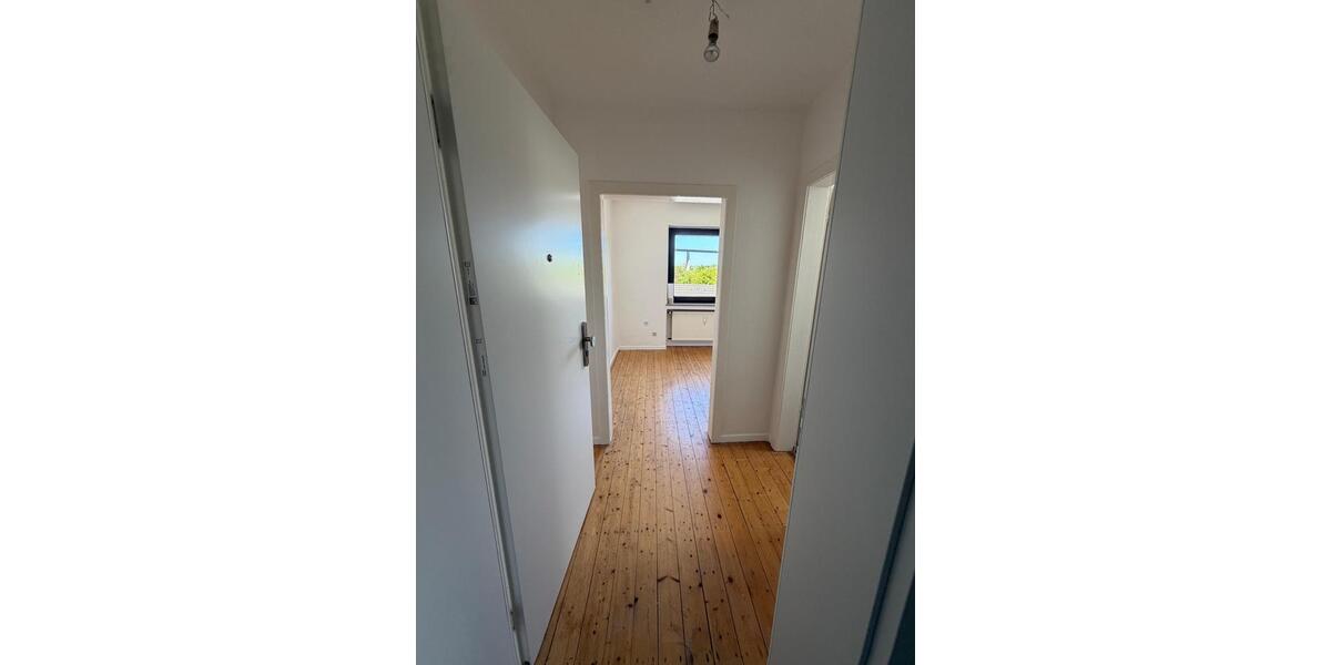 Dachgeschoßwohnung Mülheim an der Ruhr Linksruhr - 1 Zimmer, 35 m&sup2;, 480&euro; | Angebot:26411524