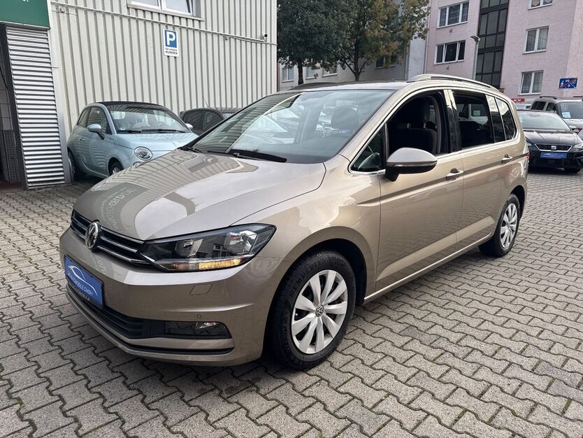 VW Touran 116.639 km 19.990 € Wuppertal 42285