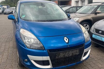 Renault Scenic 233.121 km 1.450 &euro; Essen 45326