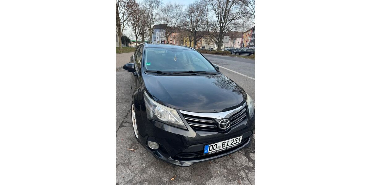 Toyota Avensis 238.000 km 5.800 &euro; Dortmund 44369