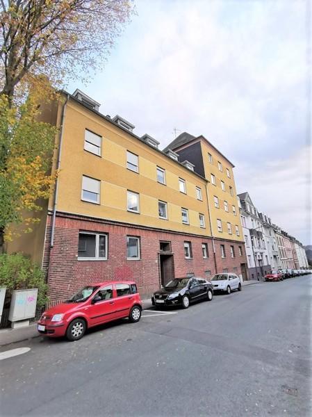 Frisch renovierte 2-Zi.-Whg. mit neuem Tageslichtbad