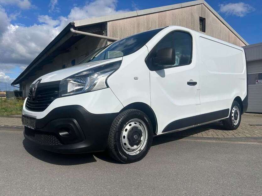 Renault Trafic 250.800 km 6.900 € Essen 45326