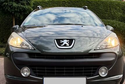 Peugeot 207 97.000 km 3.890 € Holzwickede 59439