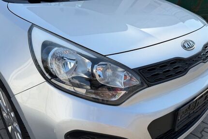 Kia Rio 199.500 km 2.750 &euro; Dortmund 44379