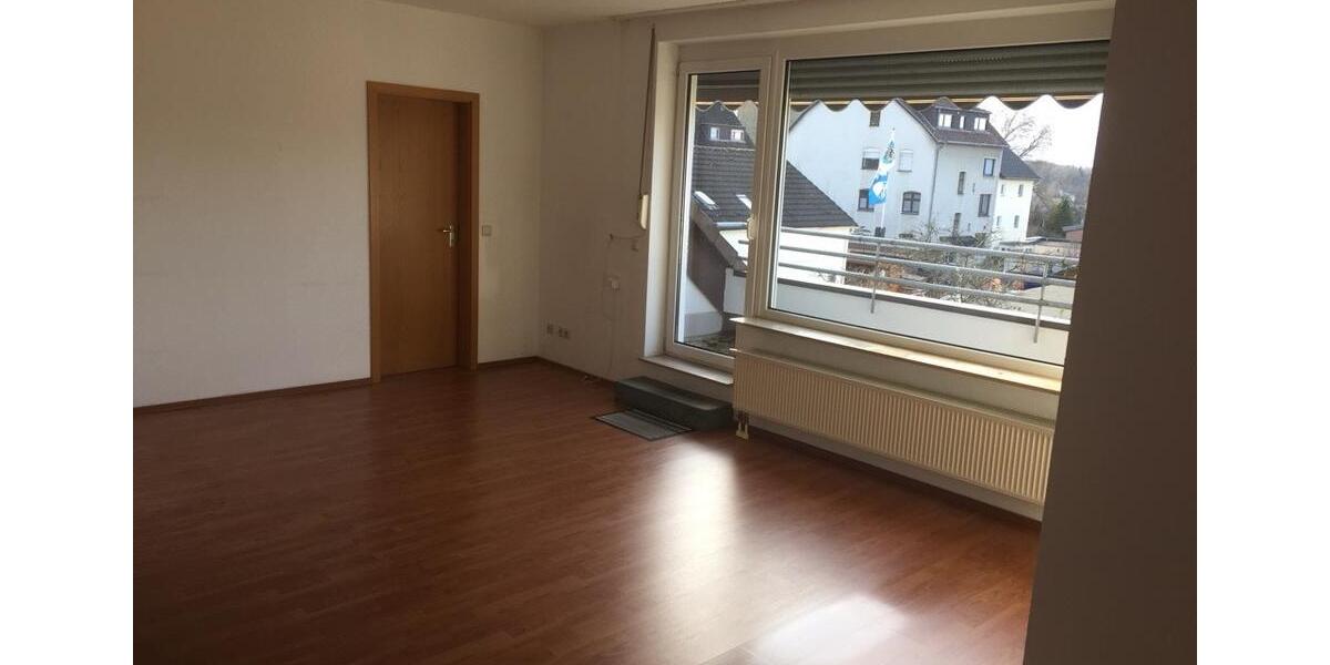 2.5 Wohnung inclusive Tiefgarage und Küche 2 zimmer