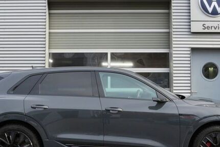 Audi Q8 e-tron 9.522 km 62.990 &euro; Essen 45307