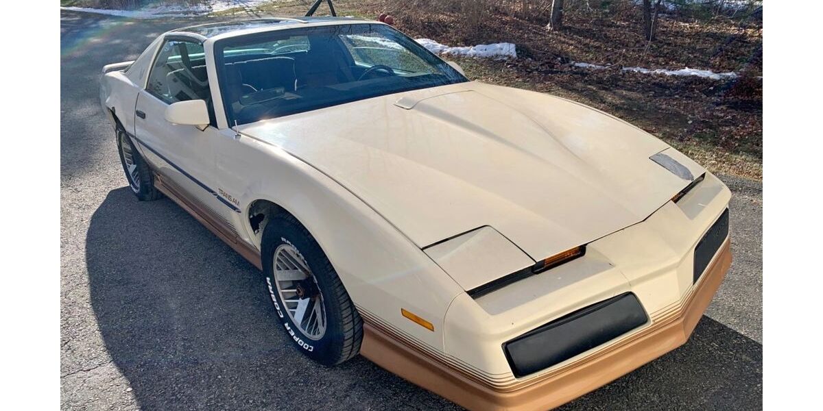 Pontiac Firebird 60.951 km 14.900 &euro; Mülheim 45481