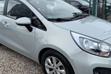 Kia Rio 59.000 km 6.900 &euro; Essen 45355