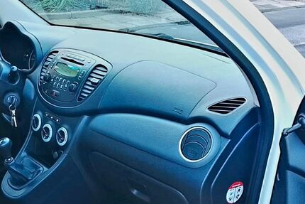 Hyundai i10 82.000 km 2.600 &euro; Essen 45327