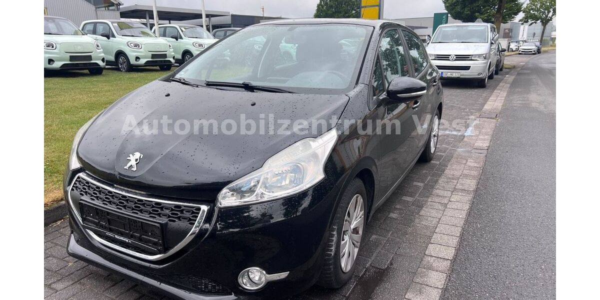 Peugeot 208 74.000 km 4.980 &euro; Recklinghausen 45657