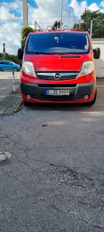 Opel Vivaro 246.000 km 8.900 € Essen 45326