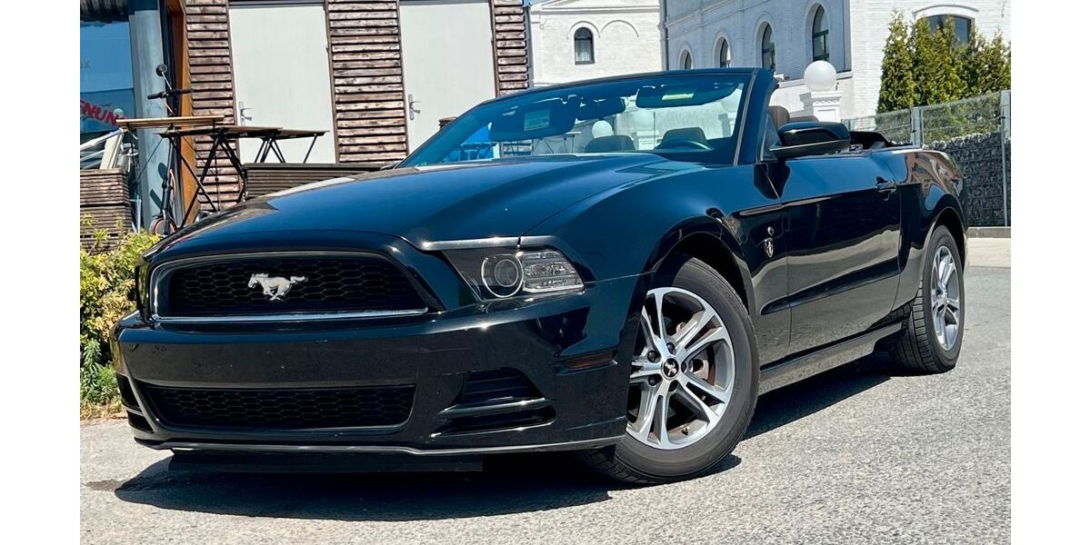 Ford Mustang 147.600 km 14.500 &euro; Gelsenkirchen 45884