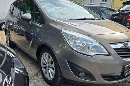 Opel Meriva 155.000 km 5.800 € Essen 45144