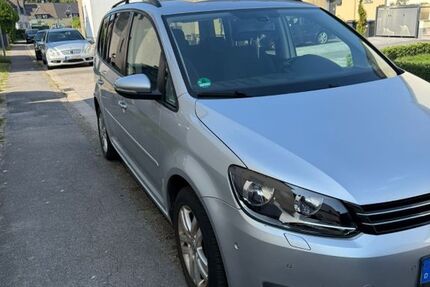 VW Touran 192.000 km 8.200 € Gelsenkirchen 45896