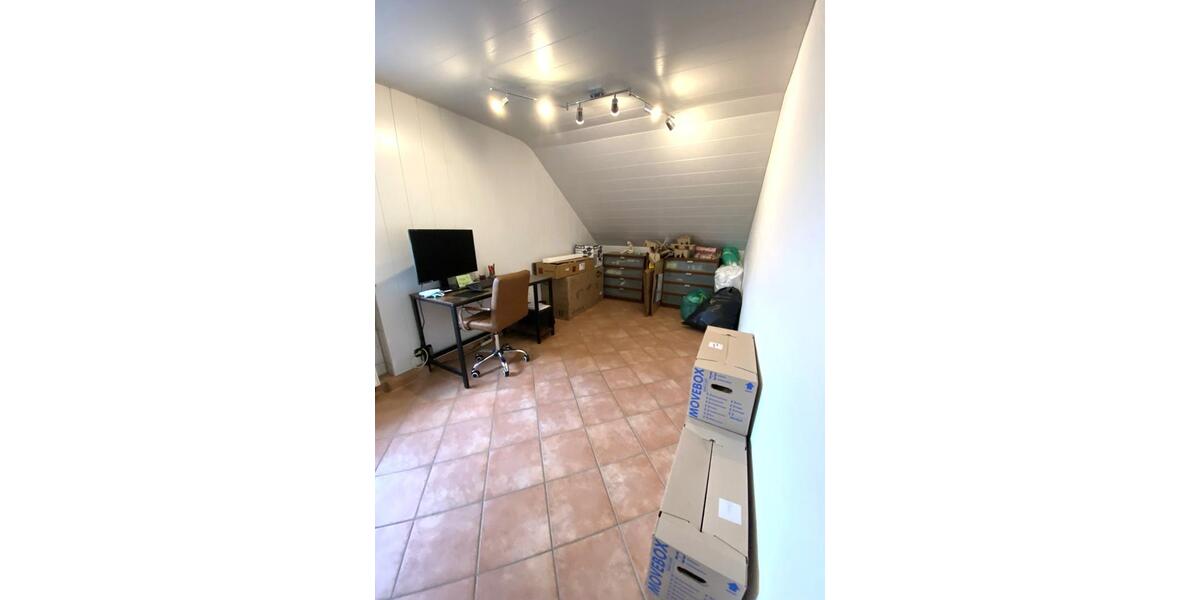 Dachgeschoßwohnung Essen Stadtbezirk IV - 3 Zimmer, 85 m&sup2;, 795&euro; | Angebot:25749475