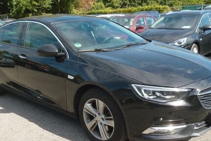 Opel Insignia 130.000 km 11.900 € Bottrop 46238