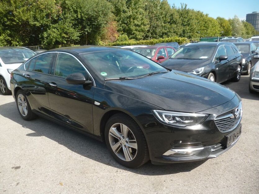 Opel Insignia 130.000 km 11.900 € Bottrop 46238