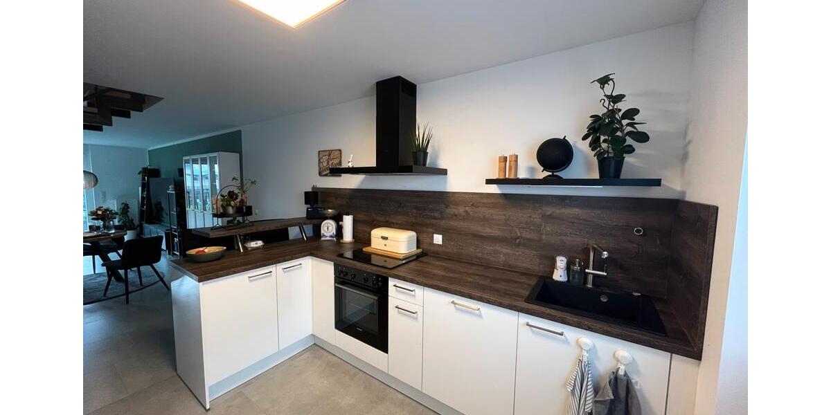 Reihenhaus Bottrop Feldhausen - 5 Zimmer, 130 m&sup2;, 2.025&euro; | Angebot:25910687