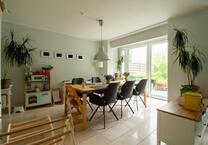 Reihenmittelhaus mit Garten, ausgebautem Dachboden und Keller