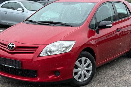 Toyota Auris 211.830 km 3.400 &euro; Essen 45356