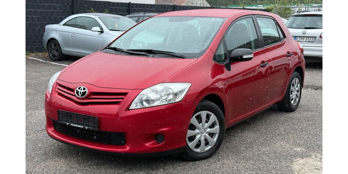 Toyota Auris 211.830 km 3.400 &euro; Essen 45356