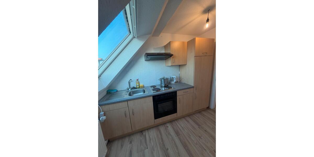 Dachgeschoßwohnung Bochum Wiemelhausen - 1 Zimmer, 38 m&sup2;, 390&euro; | Angebot:25365491